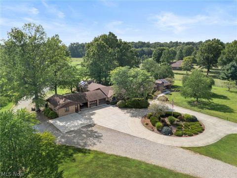 Homes For Sale - 11950 Castleton Lane<br/> Grafton, OH 44044