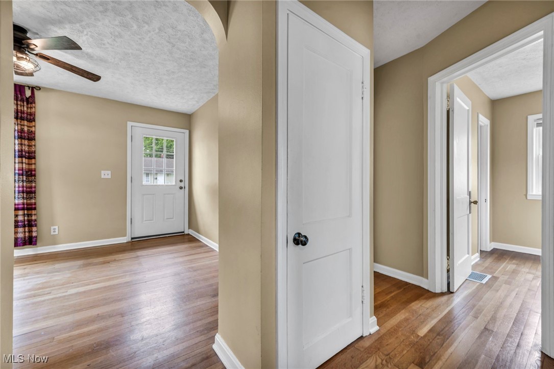 1002 Owego Street, Painesville, Ohio image 10