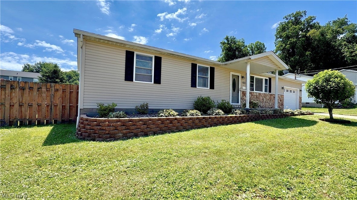 Photo 1 of 23 — 613 Mckenna Drive, Williamstown, WV 26187