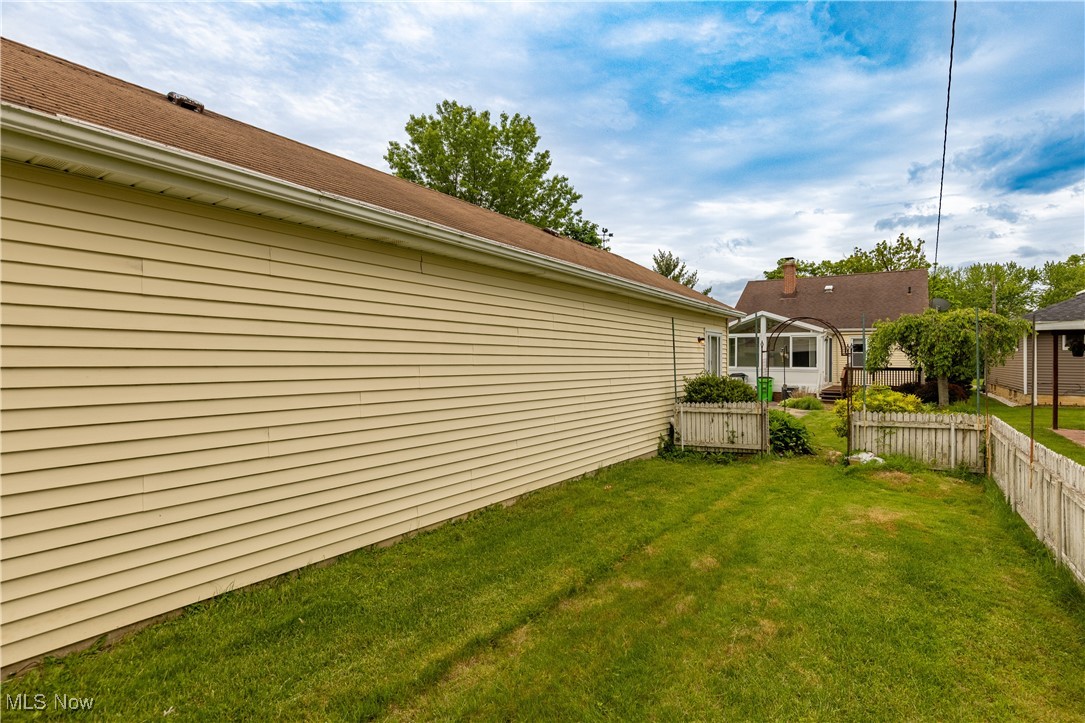 Mayfield Heights, Ohio 44124, United States, 3 Bedrooms Bedrooms, ,3 BathroomsBathrooms,Residential,Contingent,140217