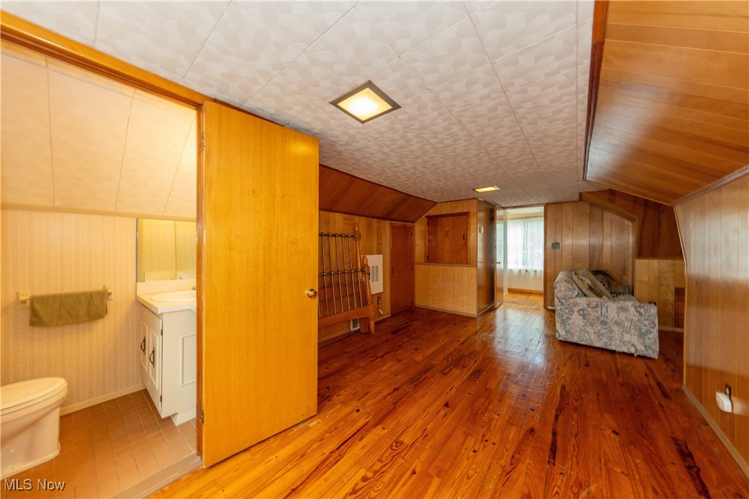 Mayfield Heights, Ohio 44124, United States, 3 Bedrooms Bedrooms, ,3 BathroomsBathrooms,Residential,Contingent,140217