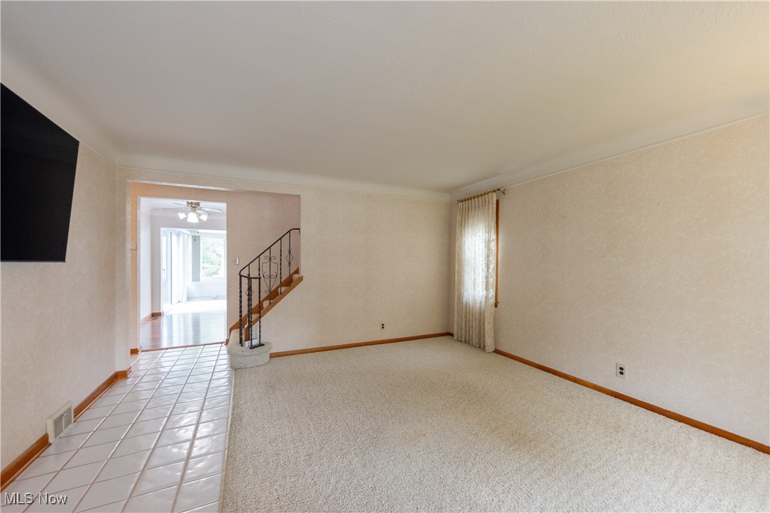 Mayfield Heights, Ohio 44124, United States, 3 Bedrooms Bedrooms, ,3 BathroomsBathrooms,Residential,Contingent,140217