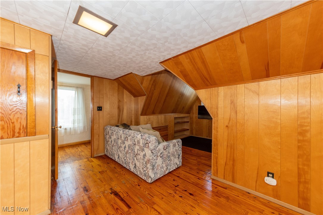 Mayfield Heights, Ohio 44124, United States, 3 Bedrooms Bedrooms, ,3 BathroomsBathrooms,Residential,Contingent,140217