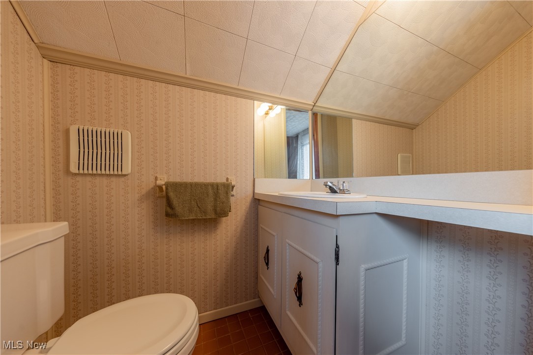 Mayfield Heights, Ohio 44124, United States, 3 Bedrooms Bedrooms, ,3 BathroomsBathrooms,Residential,Contingent,140217