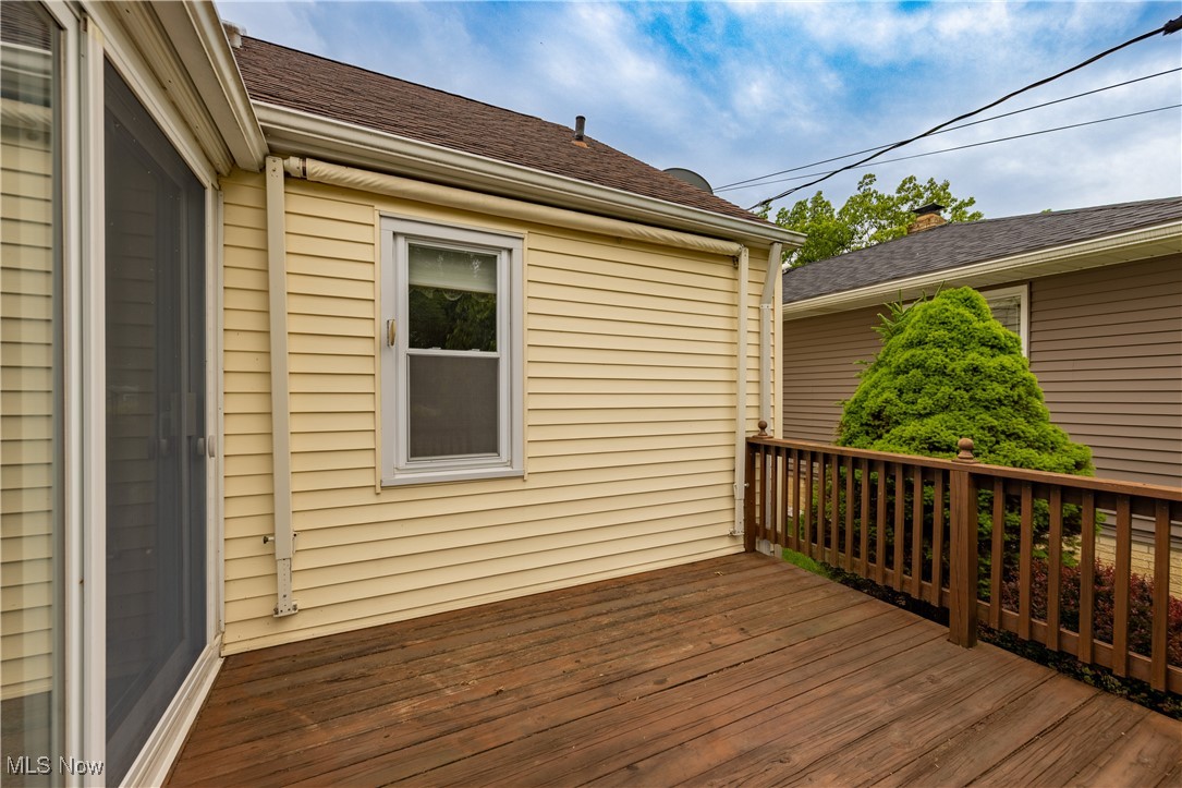 Mayfield Heights, Ohio 44124, United States, 3 Bedrooms Bedrooms, ,3 BathroomsBathrooms,Residential,Contingent,140217