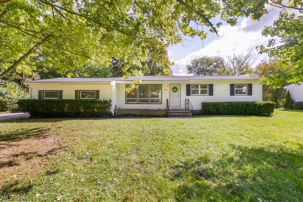 This stunning ranch located in Richfield sits on a 1/2 acre lot and is ready for you to move-in today! This home has so much character and charm making you fall in love with it! The living room has a ton of natural light from the huge picture window and do not miss the captivating brick accent wall. The kitchen has been all updated with new white cabinets and countertops with elegant subway tile. A gorgeous dining area with darling built-ins that can highlight your family photos! A cozy three seasons room that overlooks your backyard. Three nicely sized bedrooms and an all updated bathroom. Beautiful hardwood floors and fresh paint throughout. The finished basement boasts new carpet and would be perfect for a rec room.