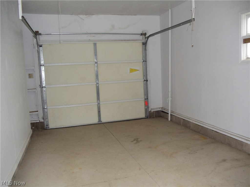 Meadowbrook Lake - Residential