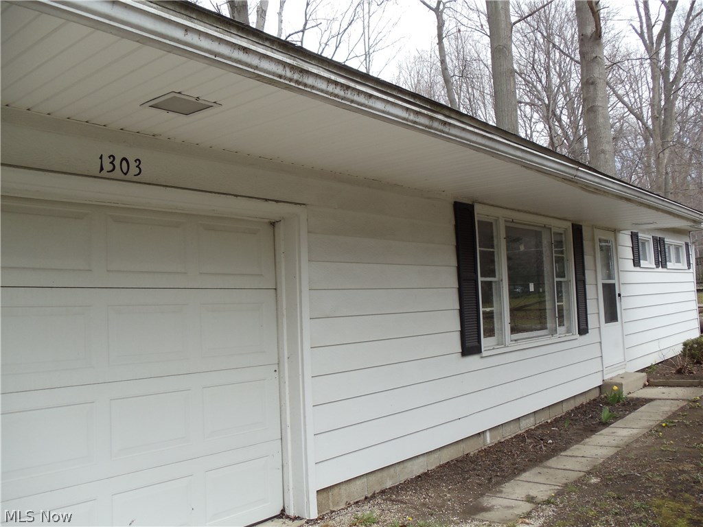 Meadowbrook Lake - Residential