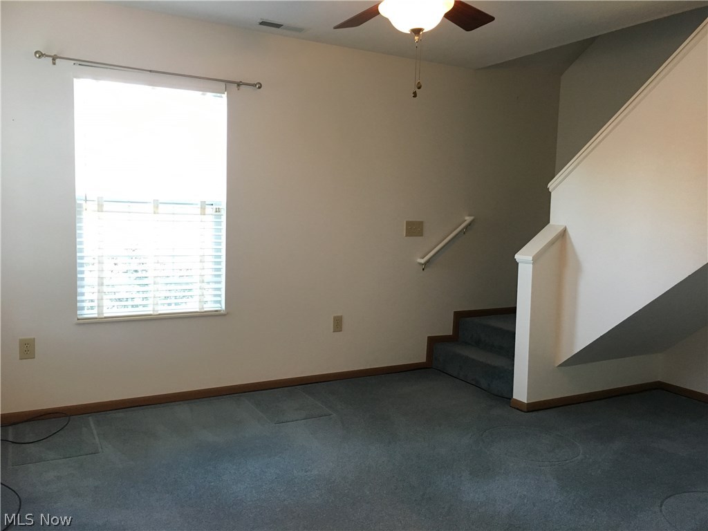 HUNTERS CHASE - Residential