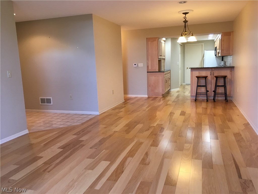 HUNTERS CHASE - Residential