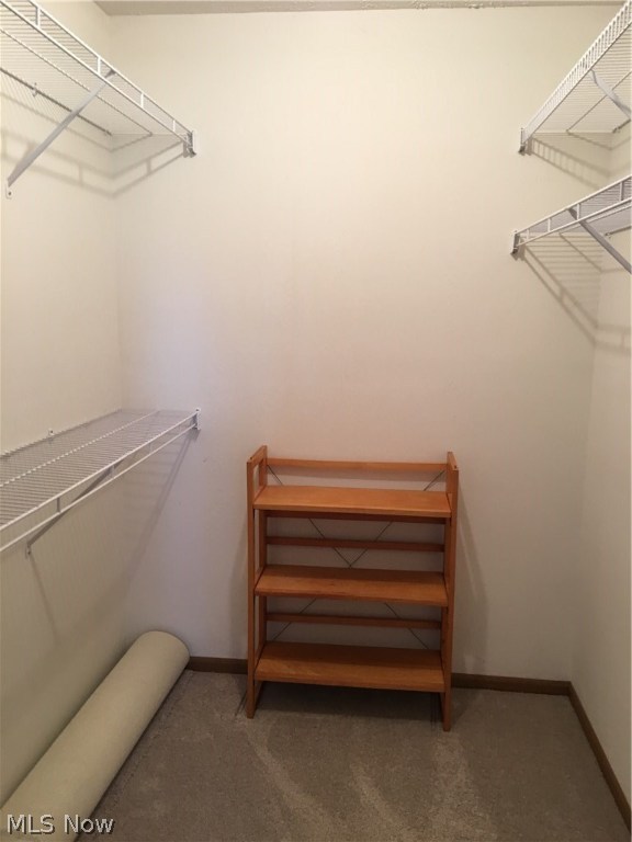 HUNTERS CHASE - Residential