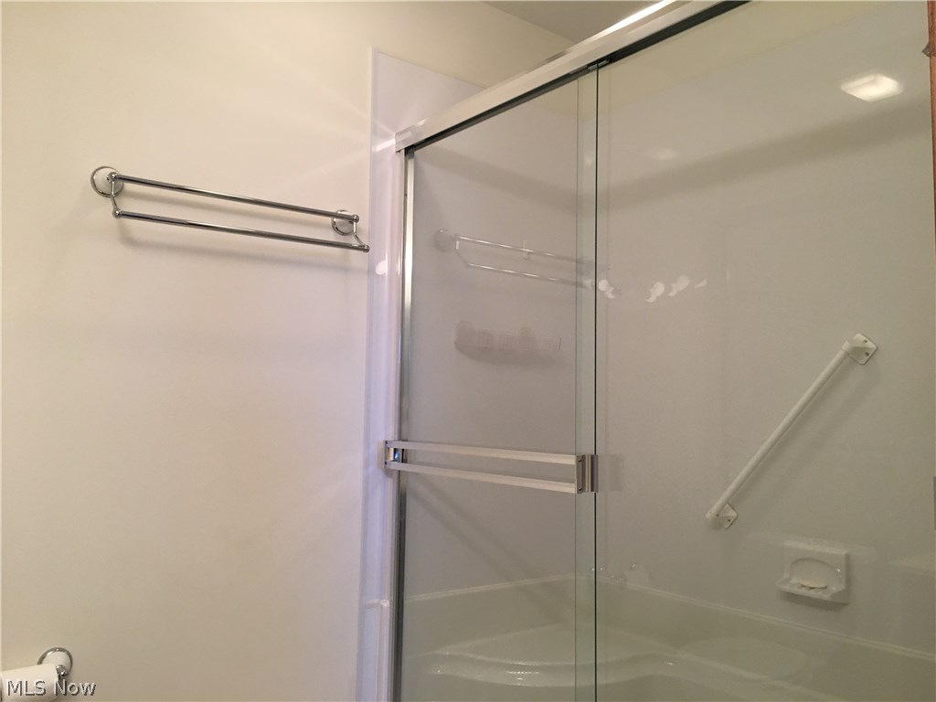 HUNTERS CHASE - Residential