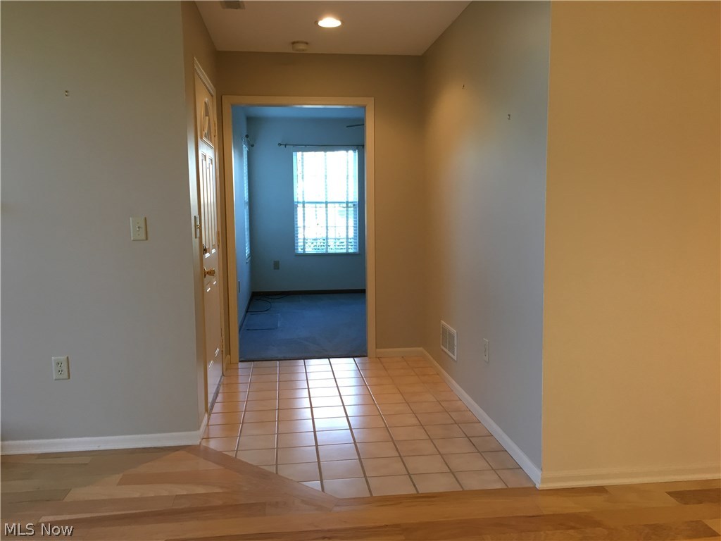 HUNTERS CHASE - Residential