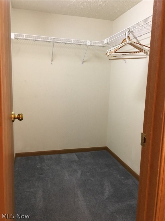 HUNTERS CHASE - Residential