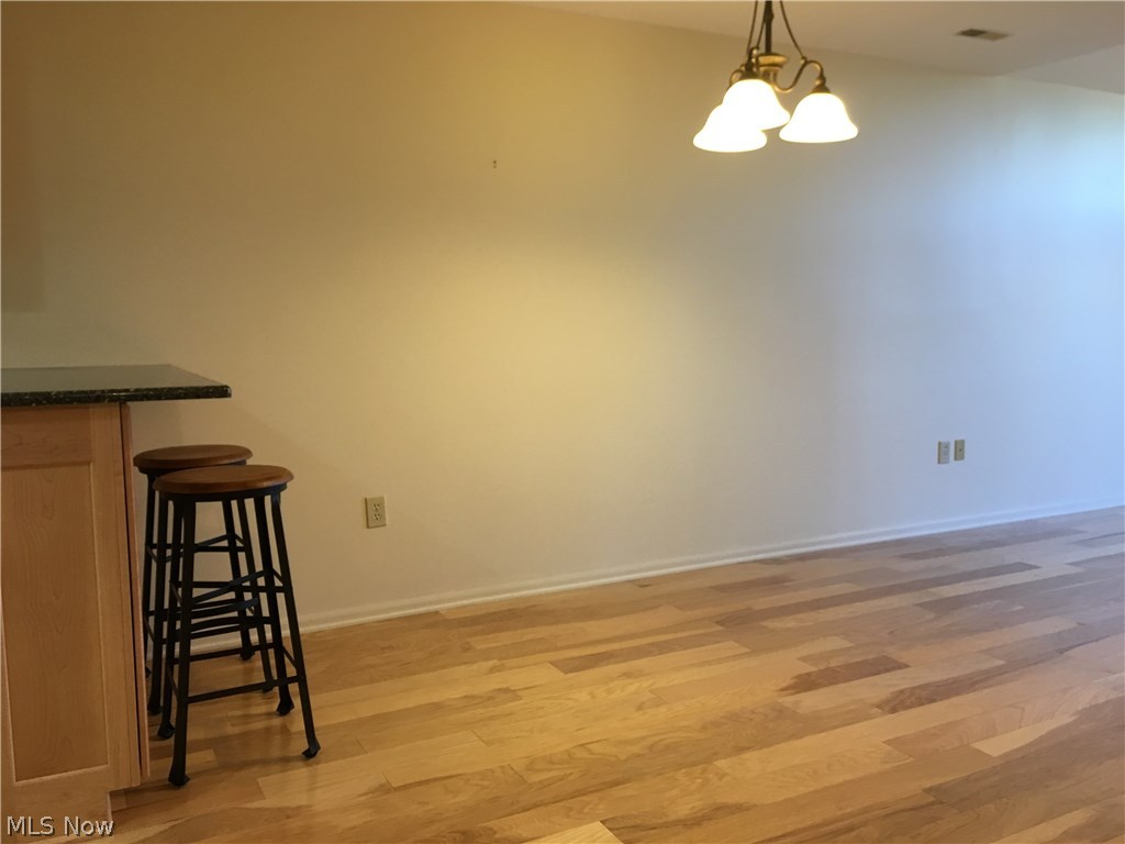 HUNTERS CHASE - Residential