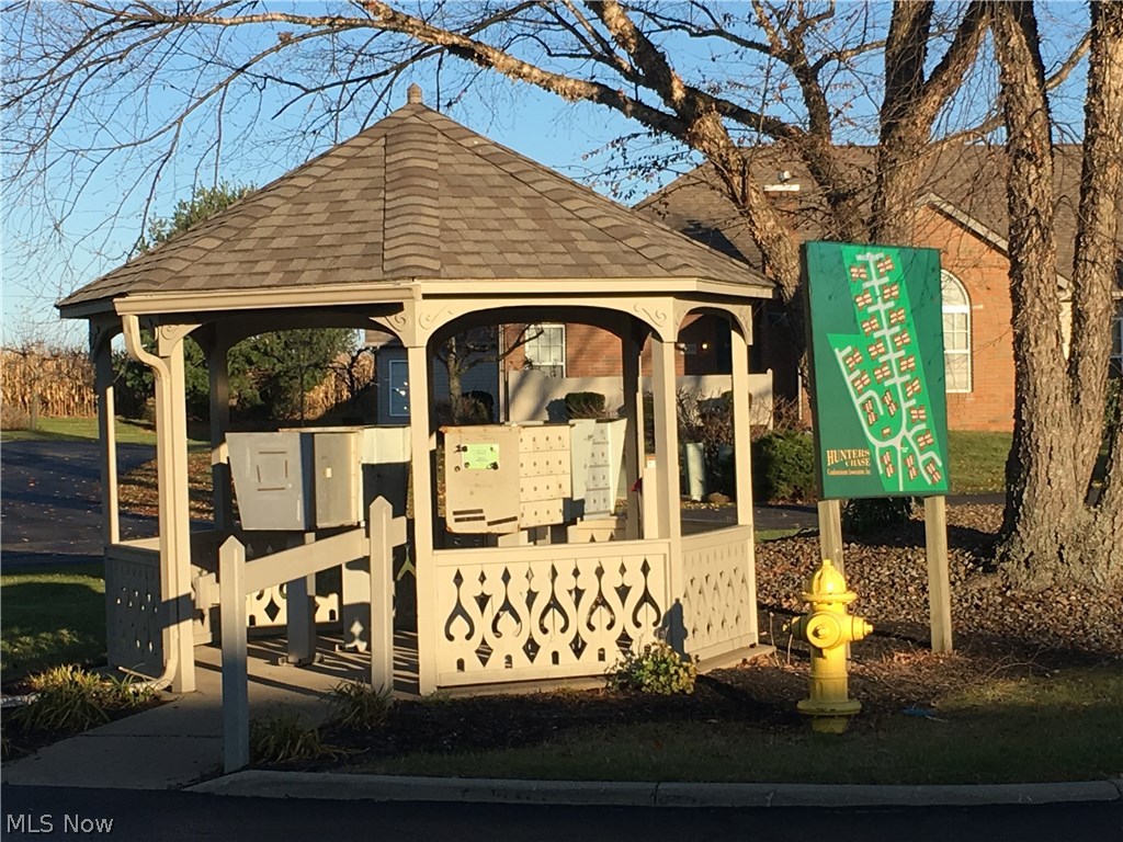 HUNTERS CHASE - Residential