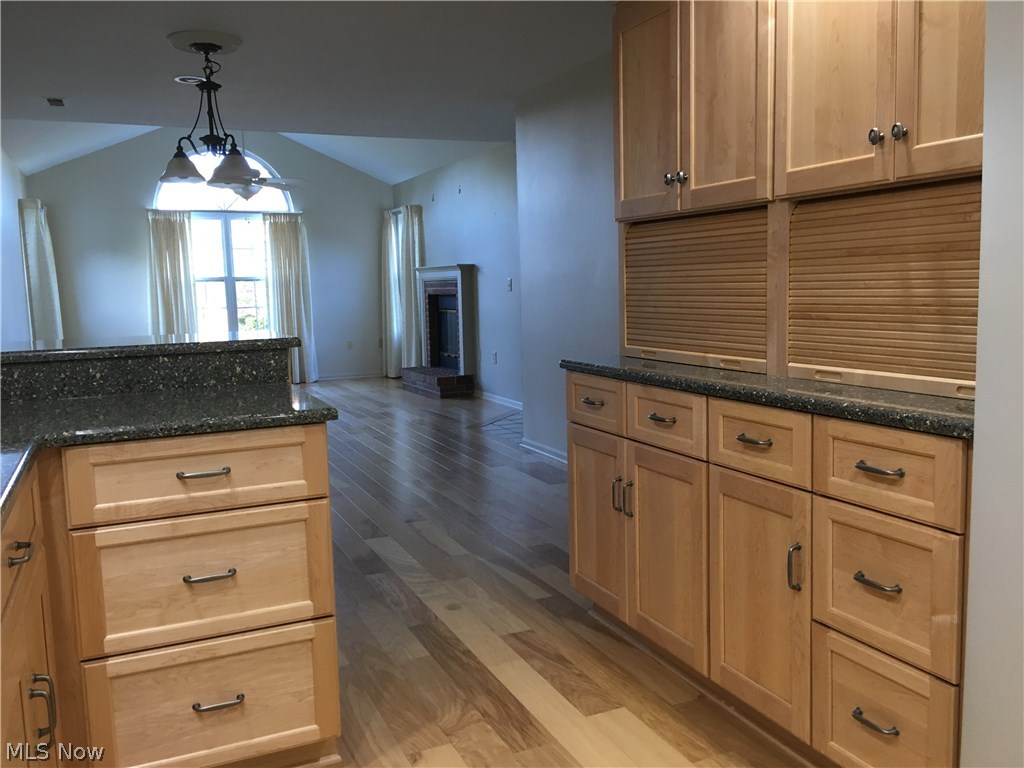 HUNTERS CHASE - Residential