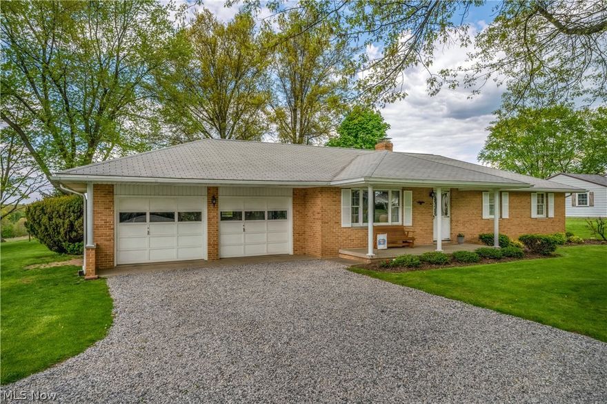 IMMACULATE HOME, BRICK RANCH STYLE, THE COUNTRYSIDE VIEWS, FROM THE BACK COVERED PATIO ARE BEAUTIFUL. THIS HOME FEATURES 4 BEDROOMS, 3 ON THE 1ST FLOOR, 2 1/2 BATHS, SPACIOUS LIVING ROOM.  A WONDERFUL FAMILY ROOM WITH FIREPLACE AND BAR AREA LOCATED IN BASEMENT. VERY NICE BRIGHT KITCHEN WITH PLENTY OF COUNTER SPACE AND CABINETS. THE LARGE WALK IN PANTRY ADDS PLENTY OF SPACE. PLASTER WALLS & MAPLE WOODWORK . TWO CAR ATTACHED GARAGE, SHED AND PLAYHOUSE. THE YARD BEAUTIFULLY GROOMED, SO SO NICE FOR OUT DOOR ACTIVITIES, GAMES, AND YOUR BABECUES. ENJOY THE FRUIT TREES , (APPLE AND PEAR ). THIS HOME HAS BEEN SO VERY WELL MAINTAINED OVER THE YEARS. A MUST TO SEE... A SMALL BLACK TOPPED BASKETBALL COURT IN THE BACK YARD ALSO. 

ALL SIZES, SQUARE FEET AND AGES APPROXIMATE.