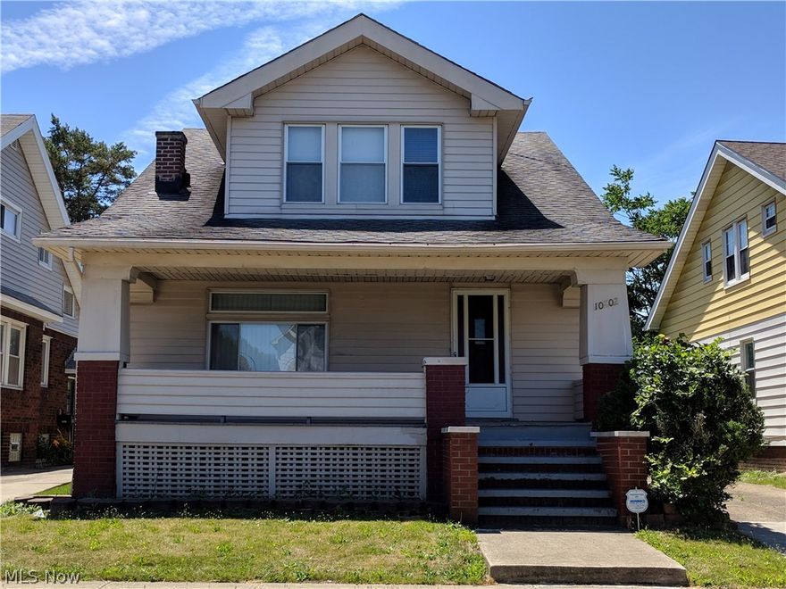 This large, clean home can be used as a single family or as a double!  Must see to appreciate!  (Not a live on-site auction) Offers are reviewed daily, reserve must be met, and an offer may be accepted at any time. Large home full bath and kitchen on each level. Renovated and painted, hard wood floors new carpet move-in ready! Upstairs was previously rented! Landlords and investors come and see! Deadline for offer is 04-23-19 7pm.