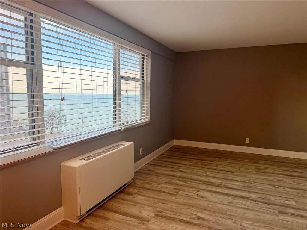 Lake House Condo - Residential Lease