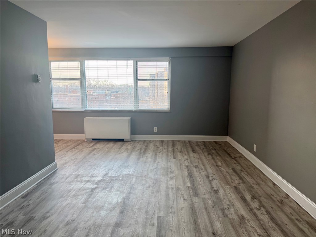 Lake House Condo - Residential Lease