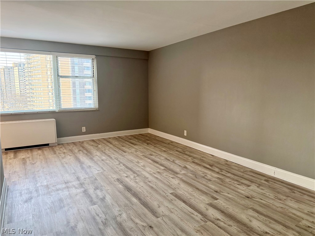 Lake House Condo - Residential Lease