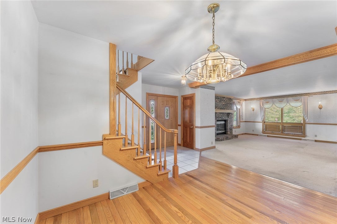 594 Shadydale Drive
