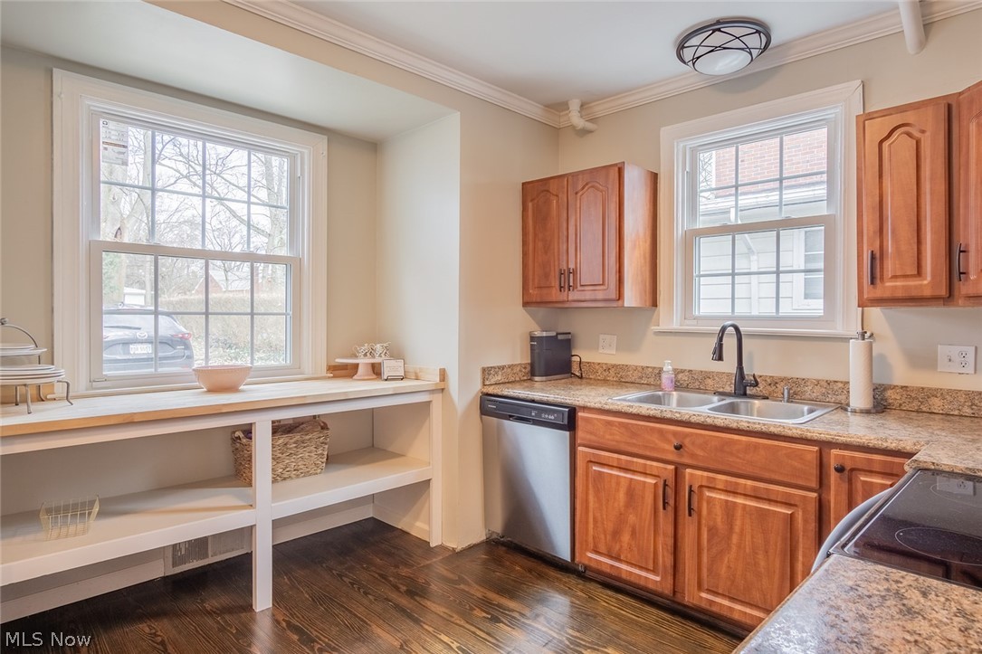 Alburn Realty Companys - Residential