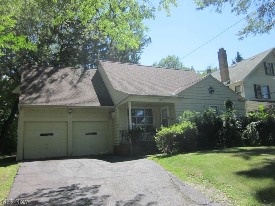 LAST PROPERTY in an estate of 18 single family & multi-family properties that were for sale!