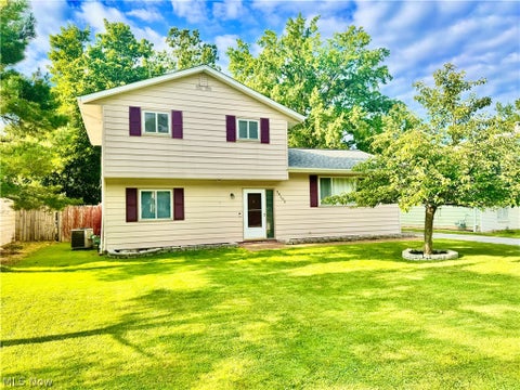 Homes For Sale - 38102 Parkway Boulevard<br/> Willoughby, OH 44094