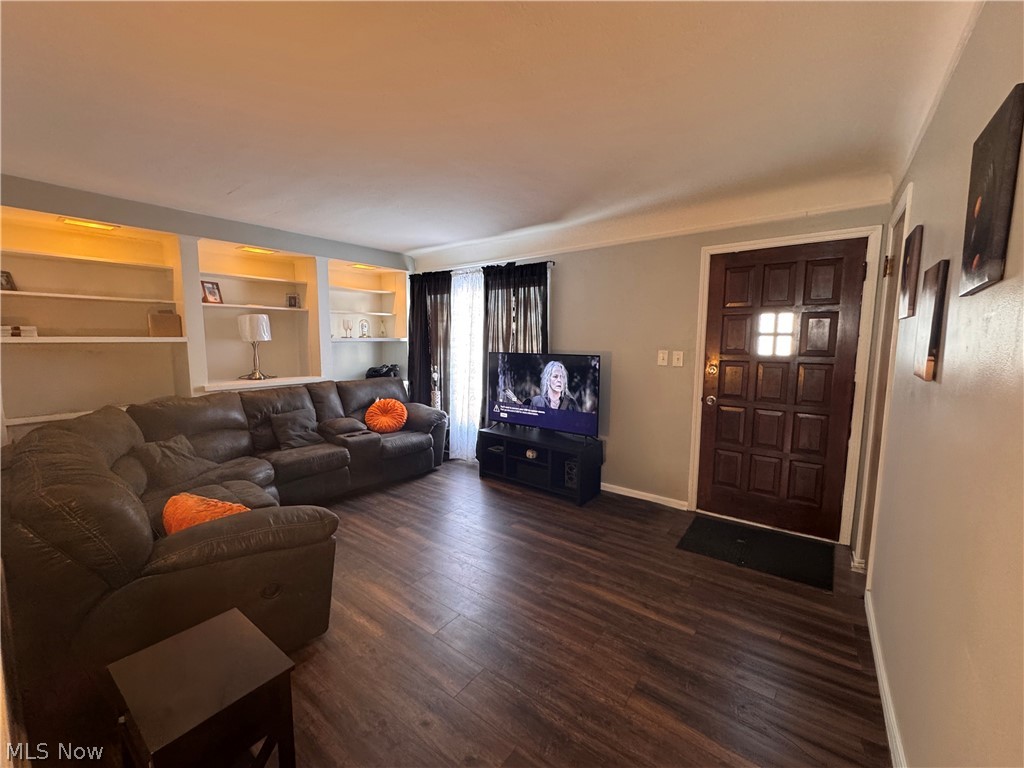 12908 York Boulevard