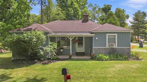 Homes For Sale - 829 Lake Drive<br/> Ashland, OH 44805