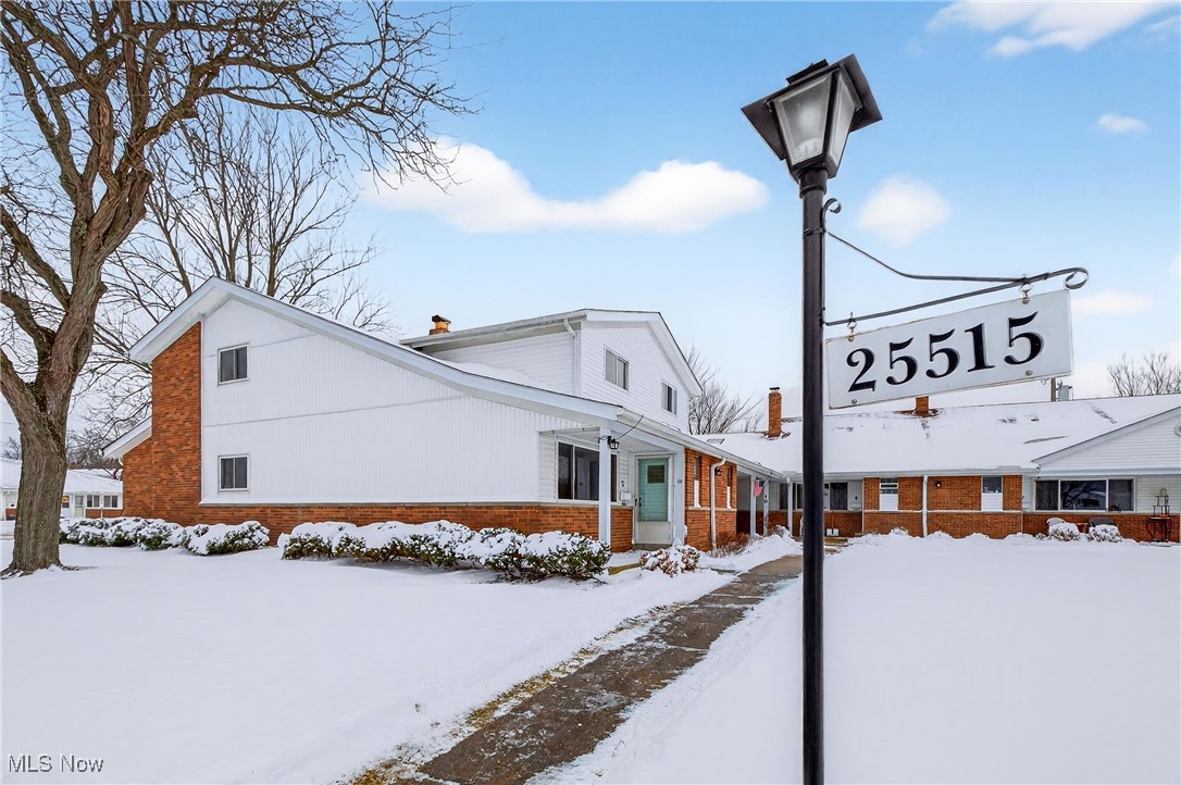 Country Club Condo - Residential