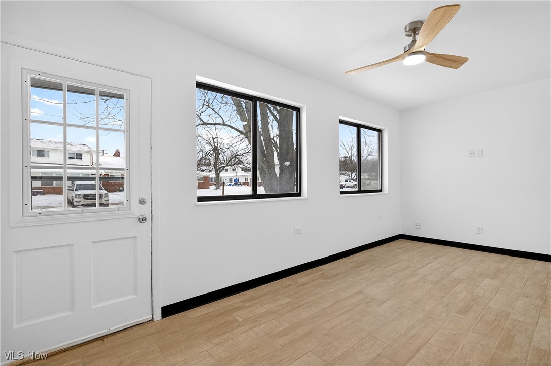 Country Club Condo - Residential