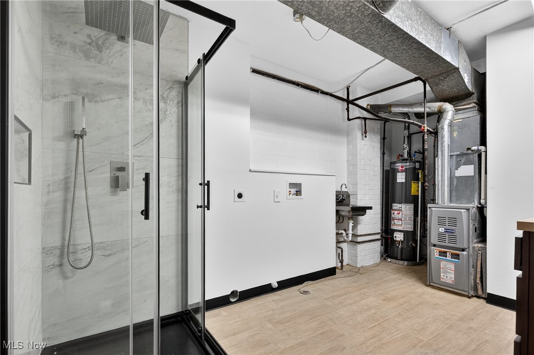 Country Club Condo - Residential