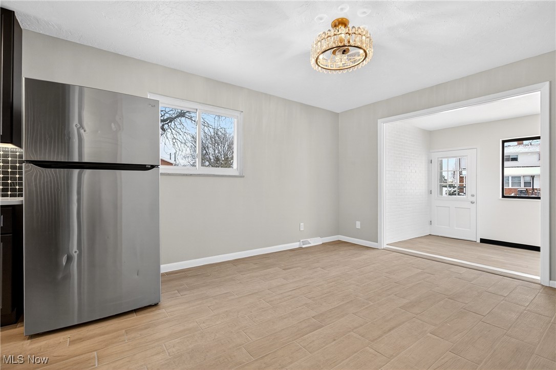 Country Club Condo - Residential