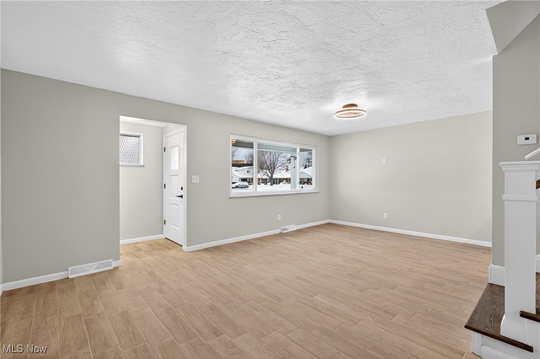 Country Club Condo - Residential