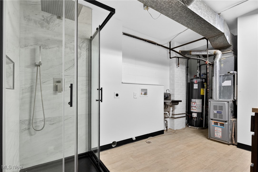 Country Club Condo - Residential