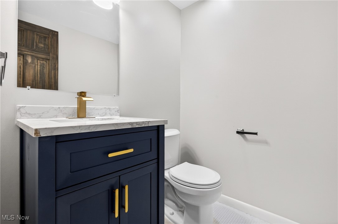 Country Club Condo - Residential