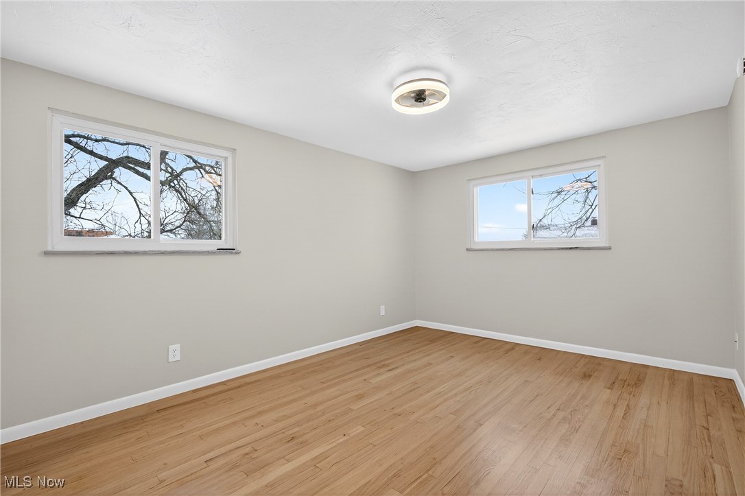 Country Club Condo - Residential