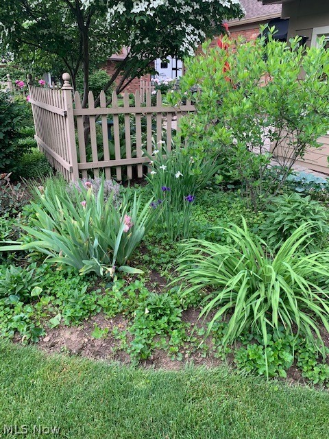 Hidden Knolls Estates - Residential