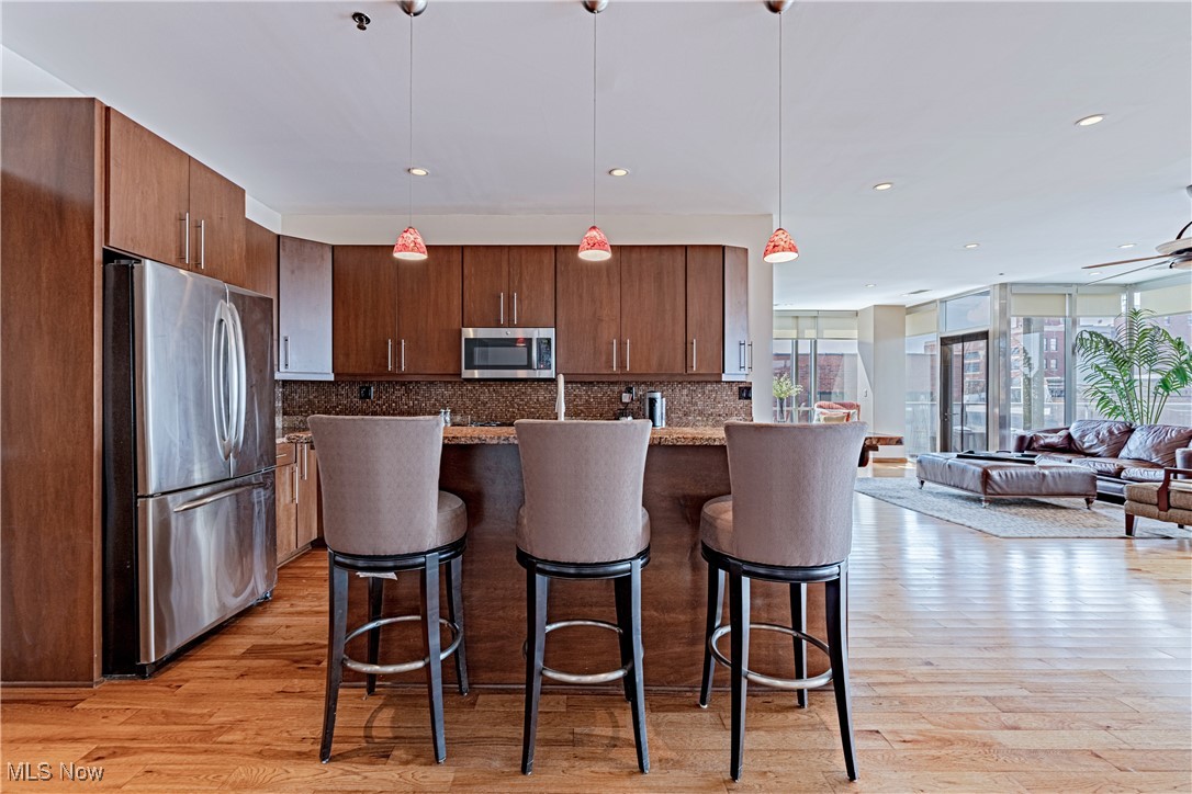 Pinnacle Condo - Residential Lease