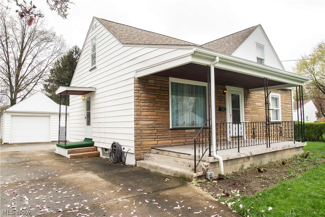 New England Lanes - Residential