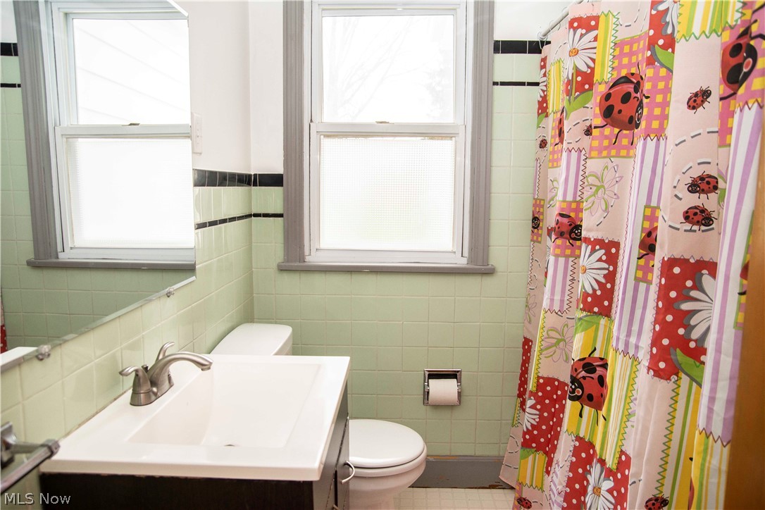 New England Lanes - Residential