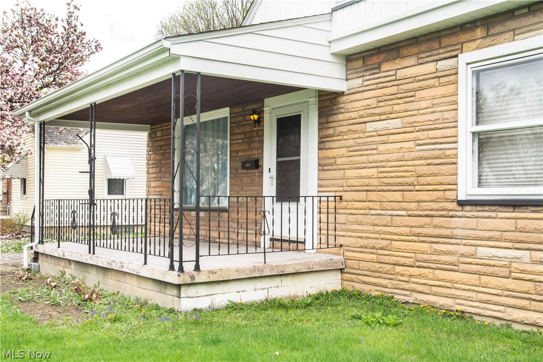 New England Lanes - Residential