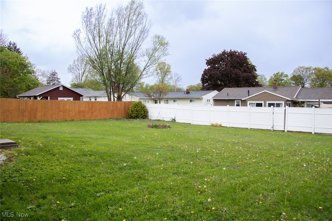 1487 Harden Drive, Barberton, Ohio image 32