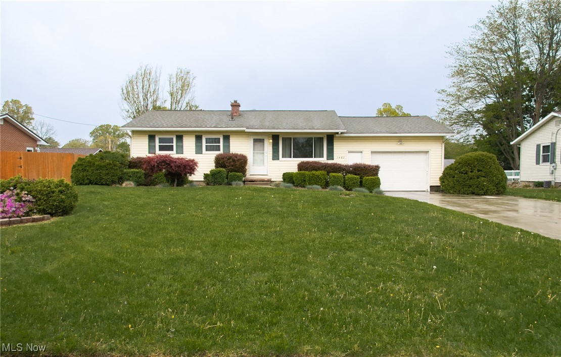 1487 Harden Drive, Barberton, Ohio image 1