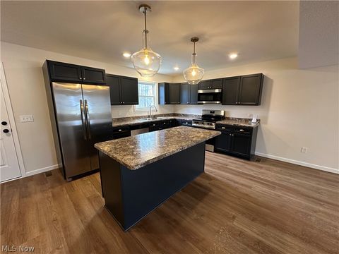 Tiny photo for 206 Beachwood Drive, Youngstown, OH 44505 (MLS # 5190020)