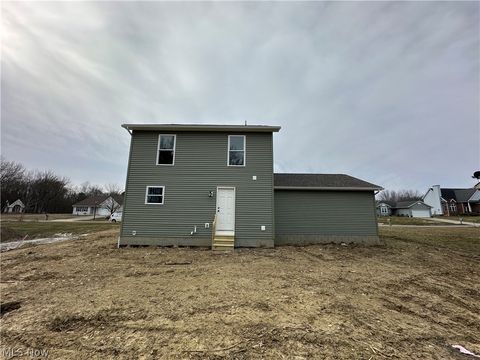 Tiny photo for 206 Beachwood Drive, Youngstown, OH 44505 (MLS # 5190020)