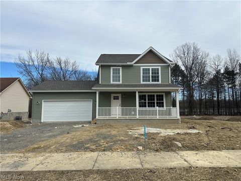 Photo of 206 Beachwood Drive, Youngstown, OH 44505 (MLS # 5190020)